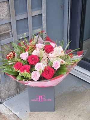 Pink & Red Roses HT
