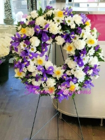 Purple & White Standing Wreath Ring