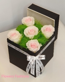 Infinity Pink Rose Box